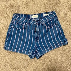 Pacsun Mom Short Size 27